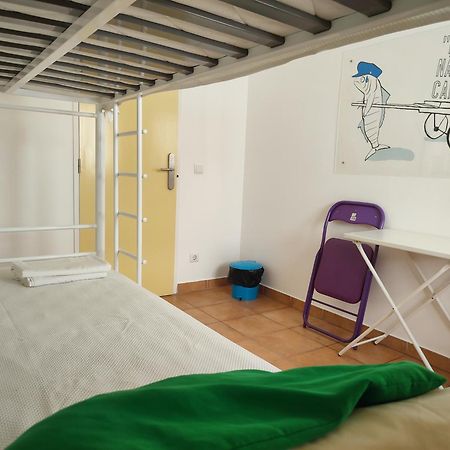 Racing Mackerel Hostel Lagos Exterior photo