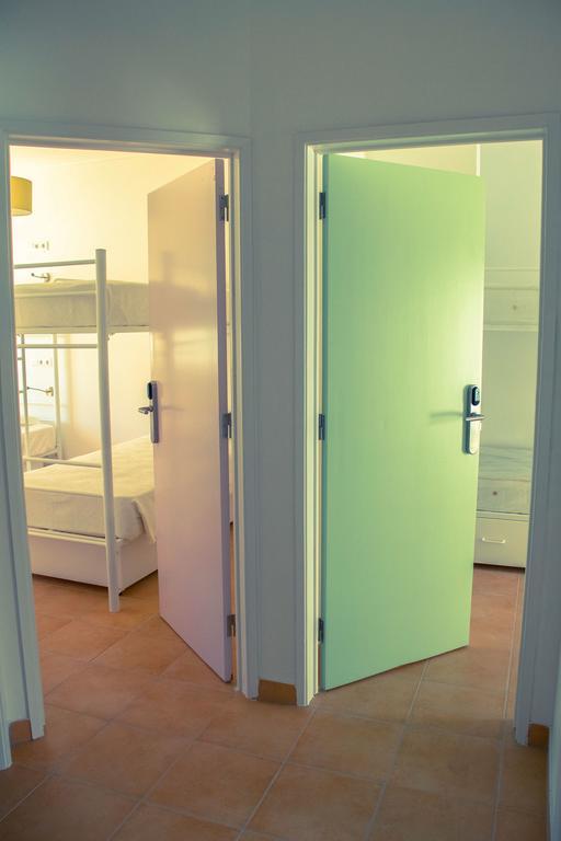 Racing Mackerel Hostel Lagos Room photo