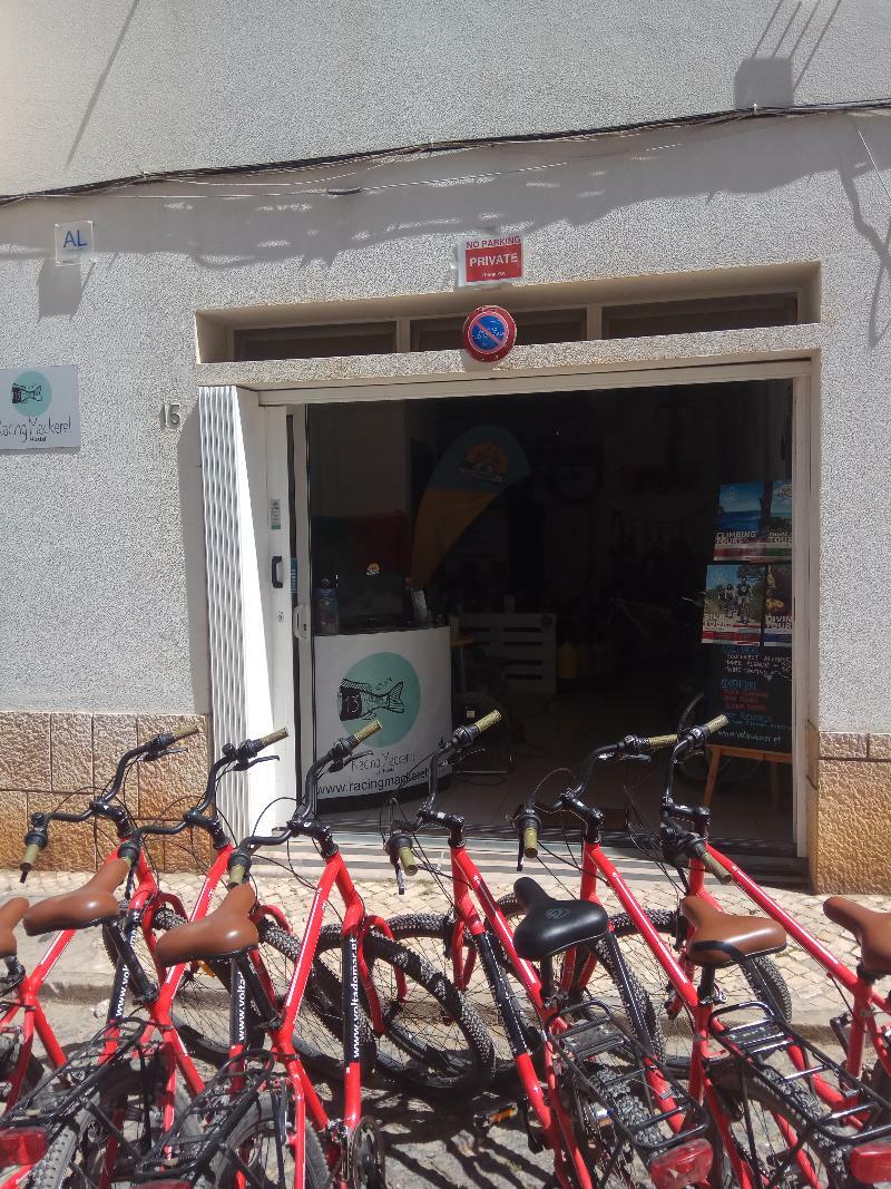 Racing Mackerel Hostel Lagos Exterior photo